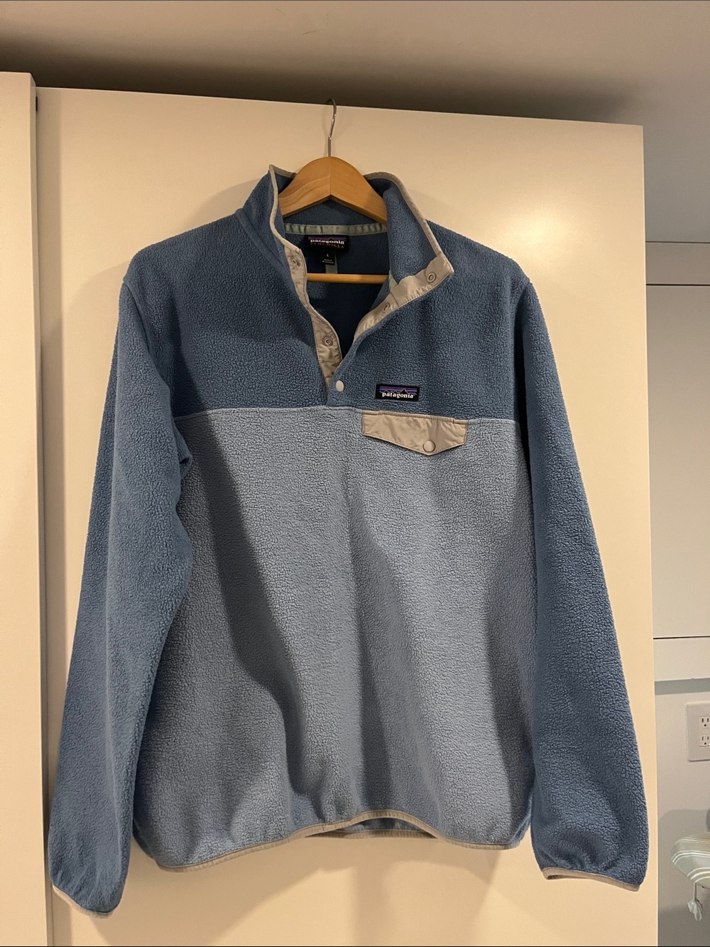 Patagonia Women’s Light Blue Zip-Up Fleece Pullover